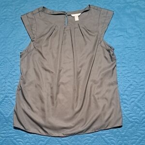 219 - 🌿 Olive Drift Pleated Banana Republic Blouse